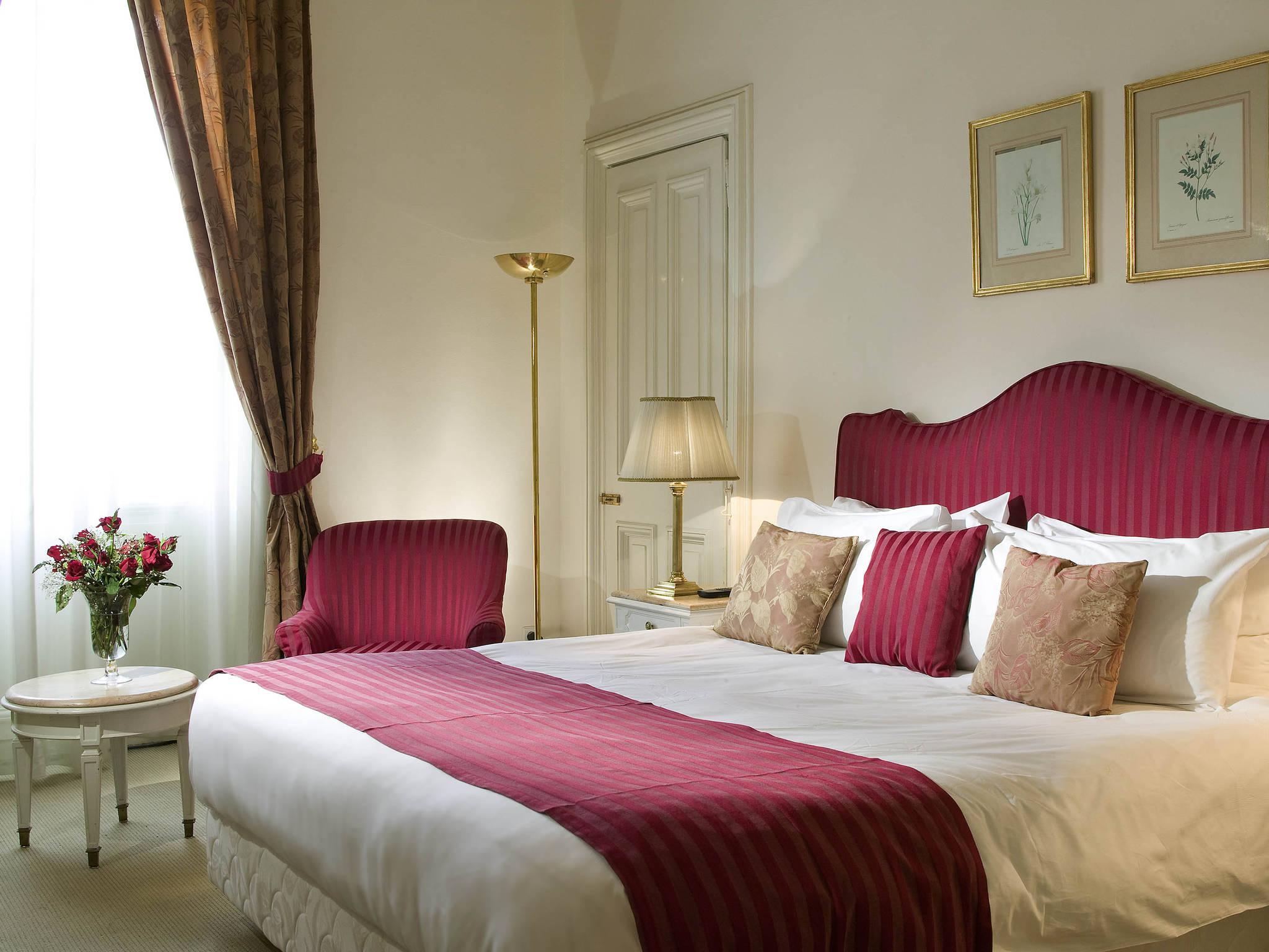 فندق بافيلون وينتر الاقصر الأقصر المظهر الخارجي الصورة A bedroom at the hotel