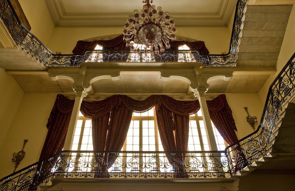 فندق بافيلون وينتر الاقصر الأقصر المظهر الخارجي الصورة The interior of the hotel